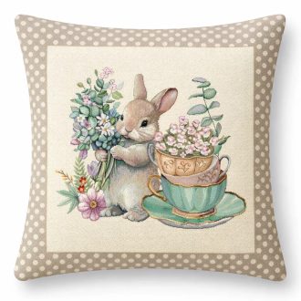 Barna kisnyuszis, pöttyös szélű díszpárna huzat