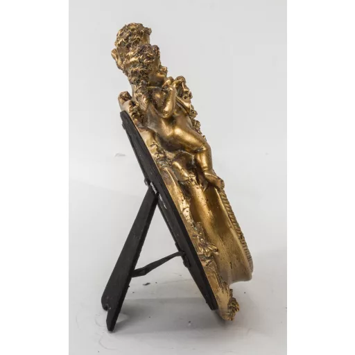 Arany angyalkás ovális képkeret – 20×20×5 cm, műgyanta