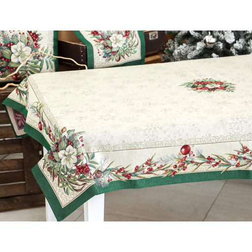 Classic piros bogyós, zöld szélű asztalterítő, 137x180 cm, ezüst lurex