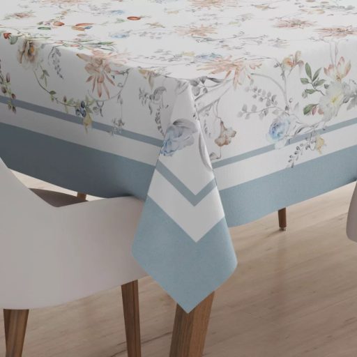 FLORES PASZTELL KÉK VIRÁG MINTÁS 140X240 CM ASZTALTERÍTŐ