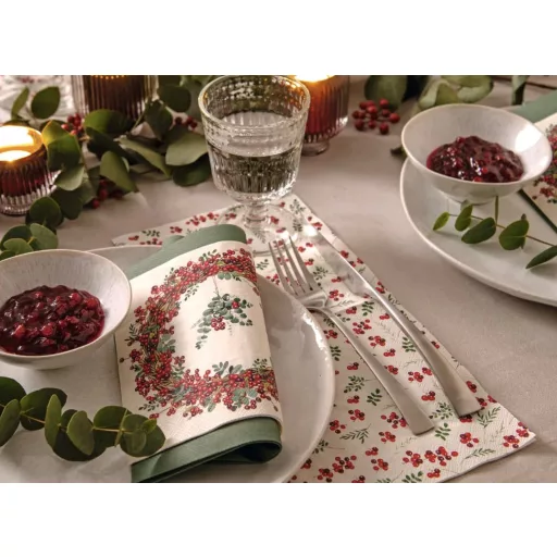 Berry wreath bogyós karácsonyi szalvéta (koktél), 3 rétegű, 20 db/csomag, IHR, 25x25 cm
