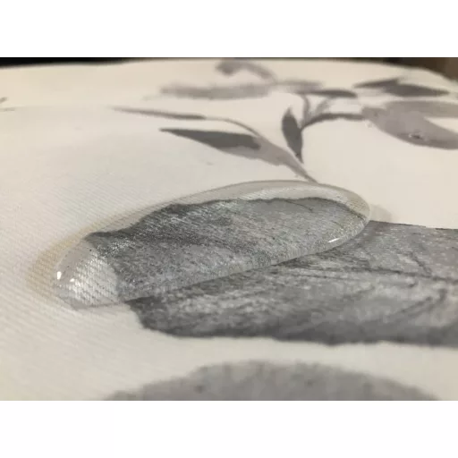 PAJAROS BORDADOS PRÉMIUM SZENNYTASZÍTÓ ASZTALTERÍTŐ, 145X145 CM