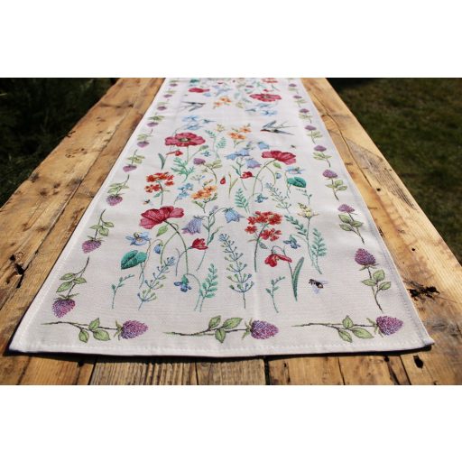FECSKÉS PRÉMIUM GOBELIN NAGY FUTÓ 44X140 CM