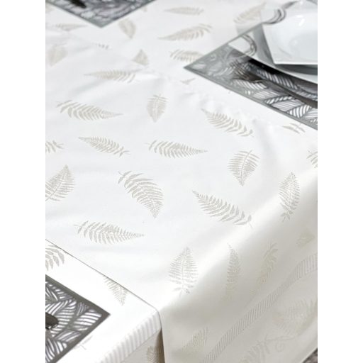 Ezüst lurex asztali futó, páfrány mintás, 44x140 cm