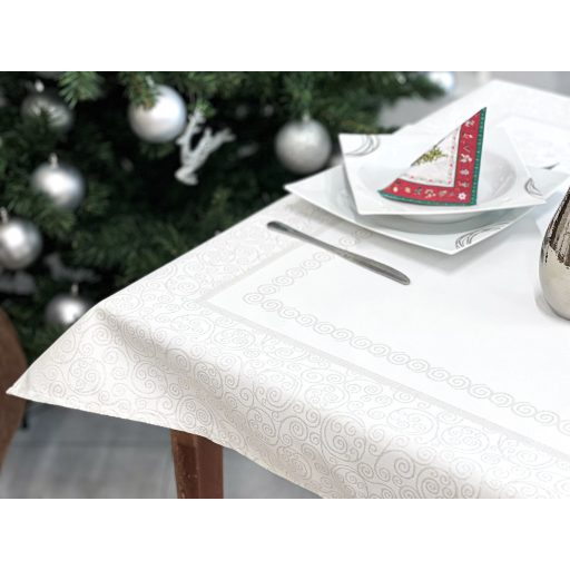 Ezüst lurex asztalterítő, karácsonyfa mintás, 96x100 cm