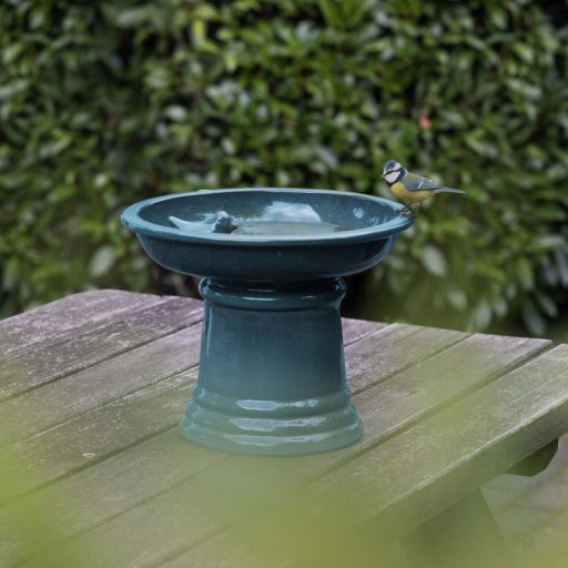 Kerámia madáritató és etető állvány, kék, 29 cm átmérőjű