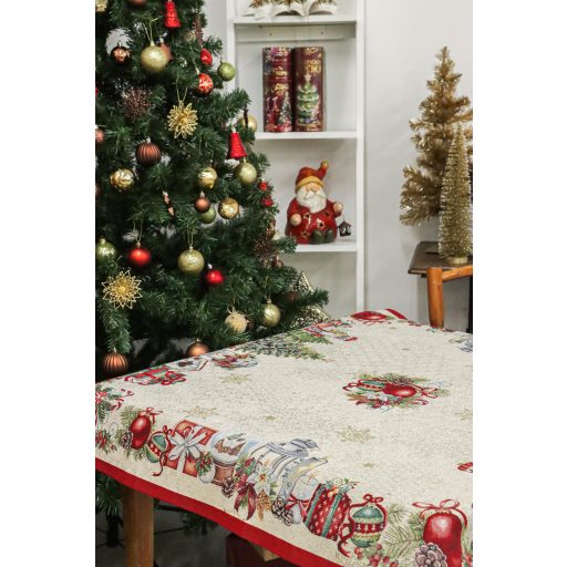 Magic diótörős, piros szélű asztalterítő, 96x100 cm, ezüst lurex