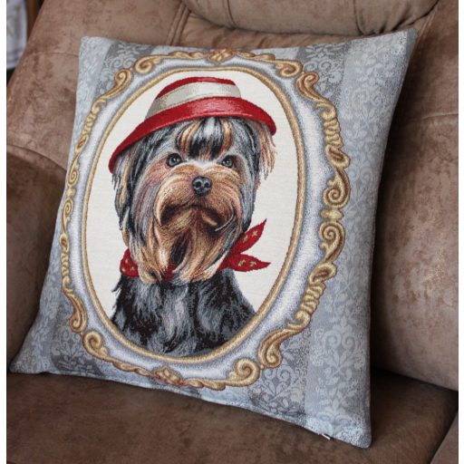 Yorkie kalapban díszpárna huzat