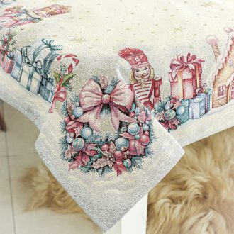 Pink diótörős asztalterítő, 96x100 cm, lurex nélkül