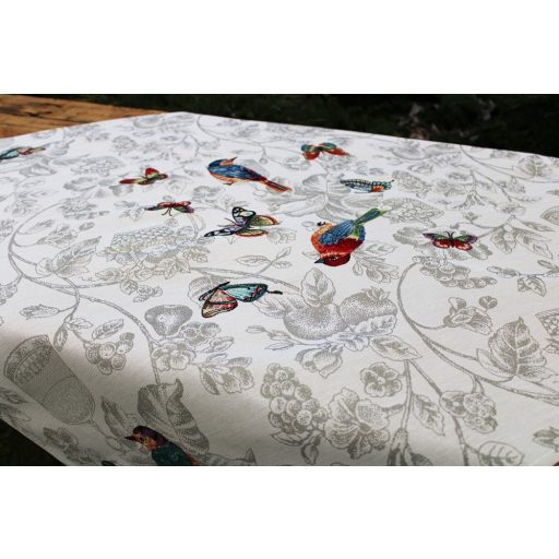 Madaras, pillangós asztalterítő, 96x100 cm